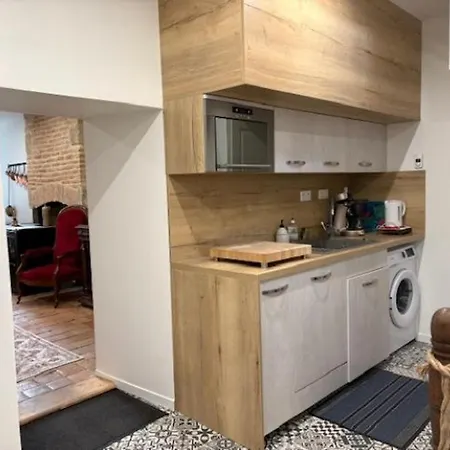 De Charme Avec Jardin Paisible à - Fr-1-489-583 *