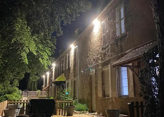 De Charme Avec Jardin Paisible à - Fr-1-489-583 *